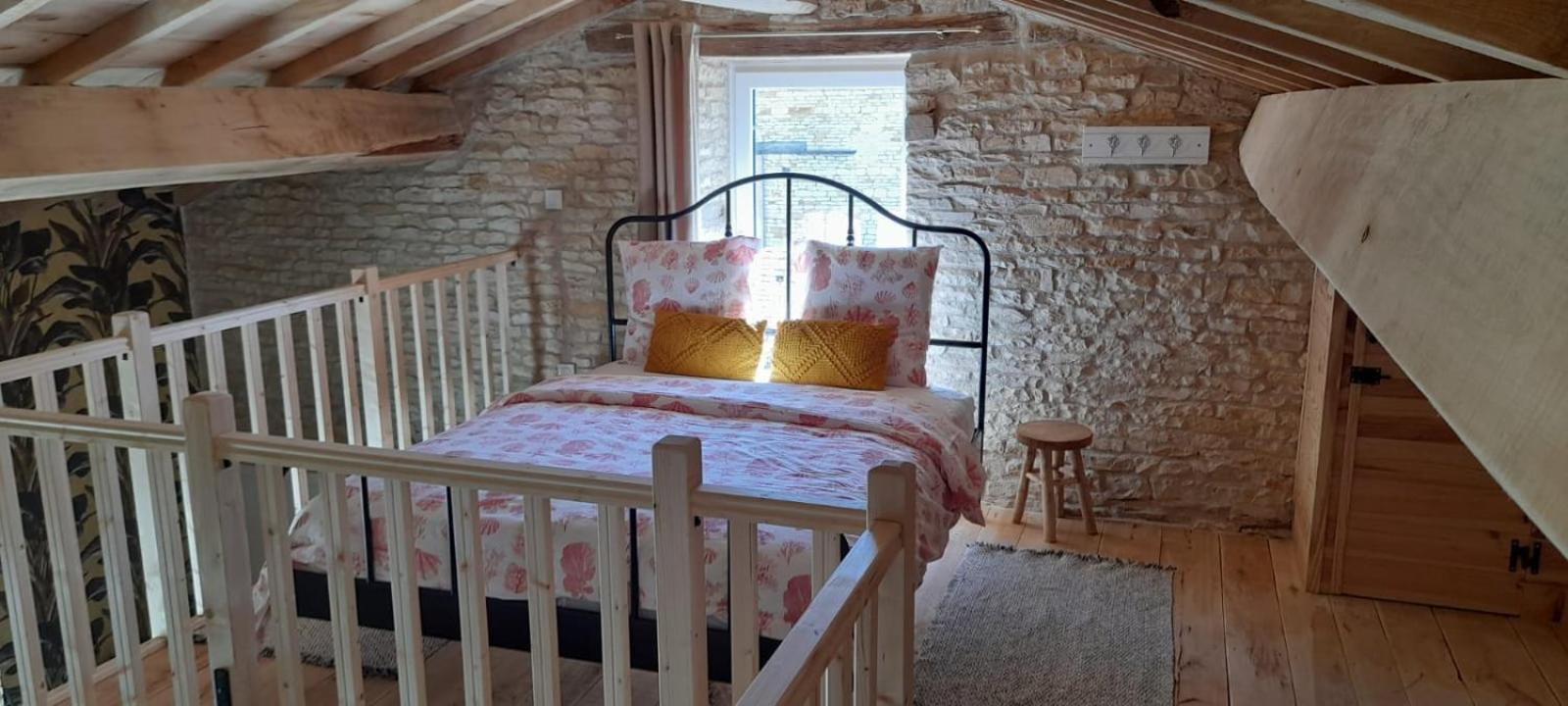 La Galuche Bed and Breakfast Angliers  Eksteriør billede